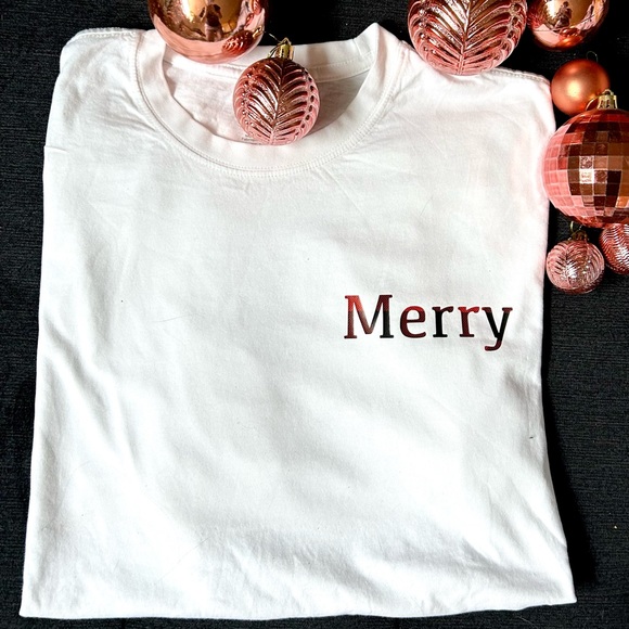 Merry Christmas Tshirt - Picture 1 of 2